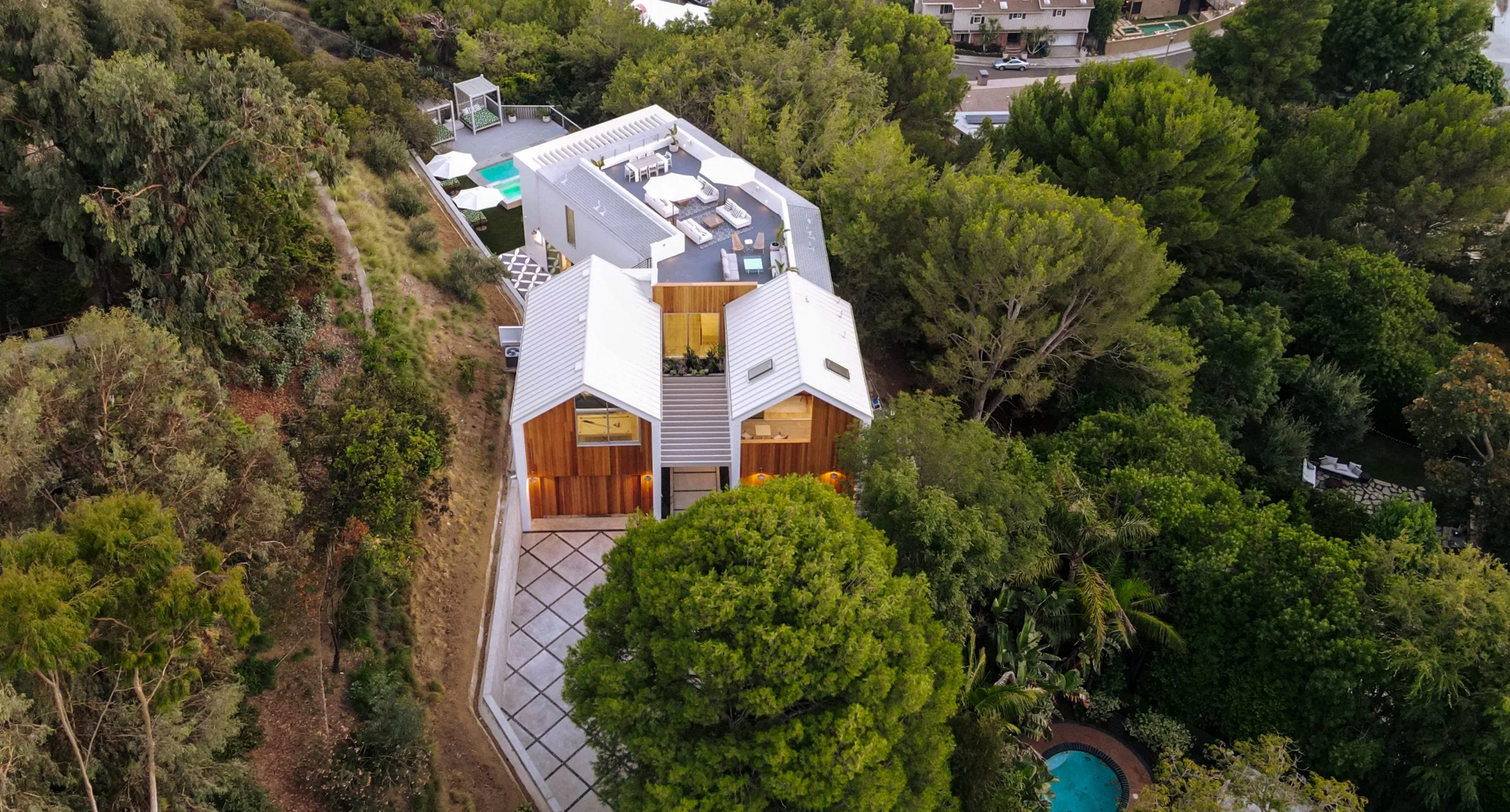&ldquo;The Treehouse HH&rdquo;